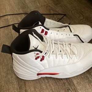 Jordan 12’s size 11